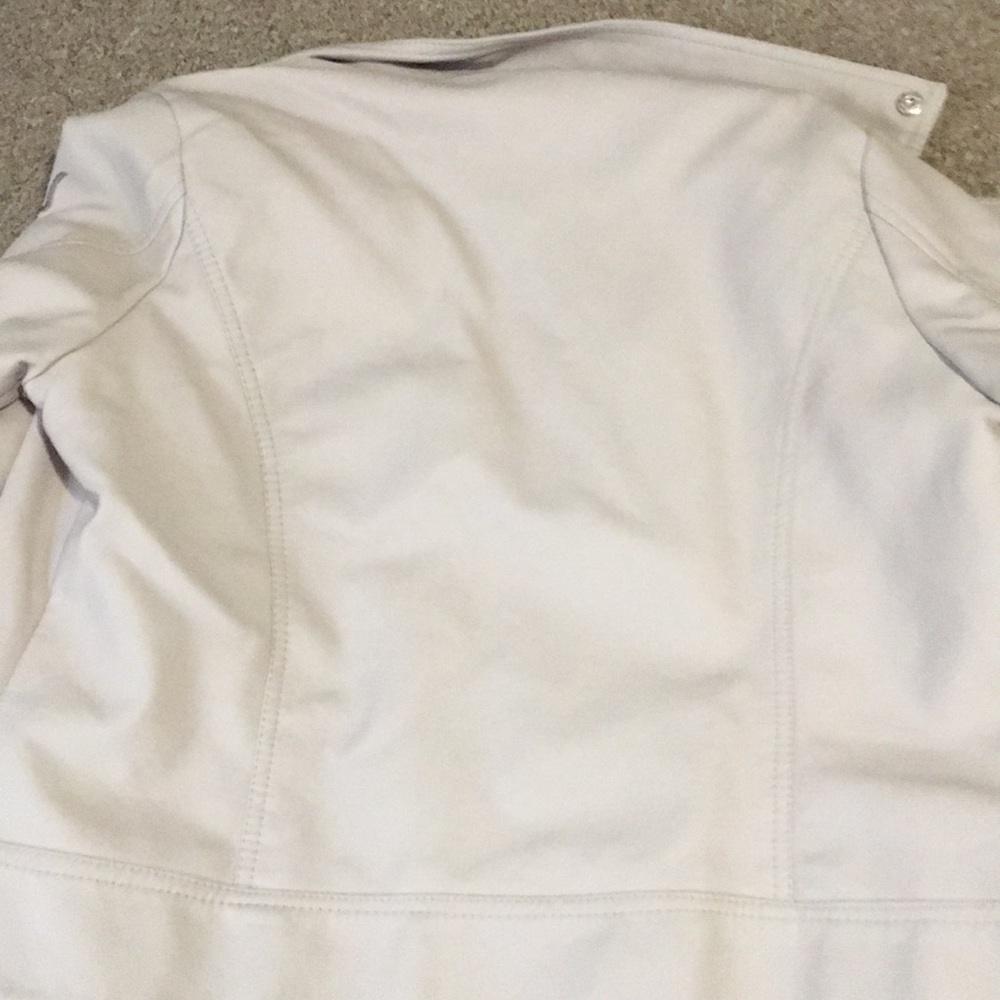 Jacket - Picture 6 of 6